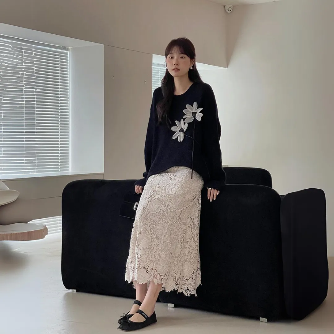 复古立体花朵毛衣 Vintage 3D Floral Sweater Top