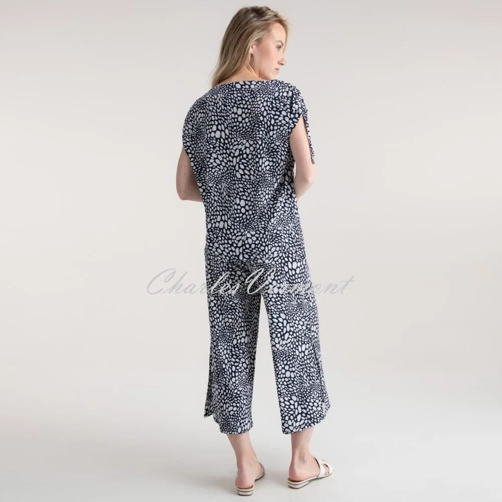 Marble Abstract Print Culotte Trouser - Style 7940-103 (Navy)